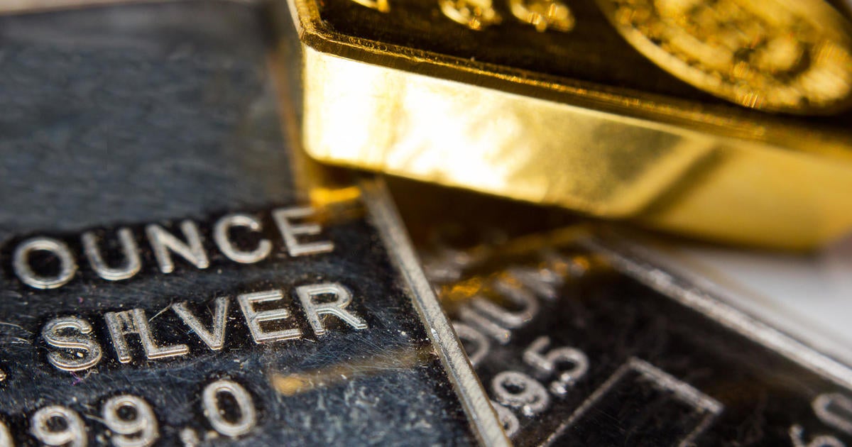 Gold IRA vs. silver IRA: Which will be better in 2025?